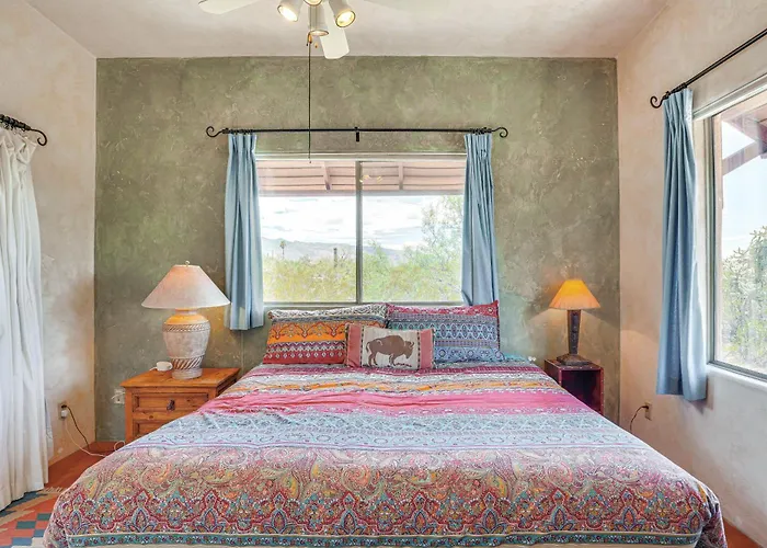 Vakantiehuis Chic Casita W/ Deck & Panoramic Views! *