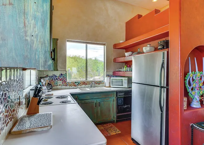 Chic Casita W/ Deck & Panoramic Views! Vakantiehuis Tucson