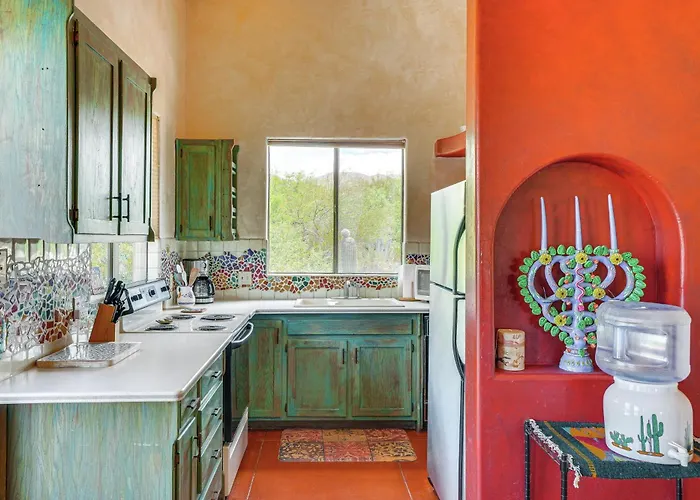 Chic Casita W/ Deck & Panoramic Views! *